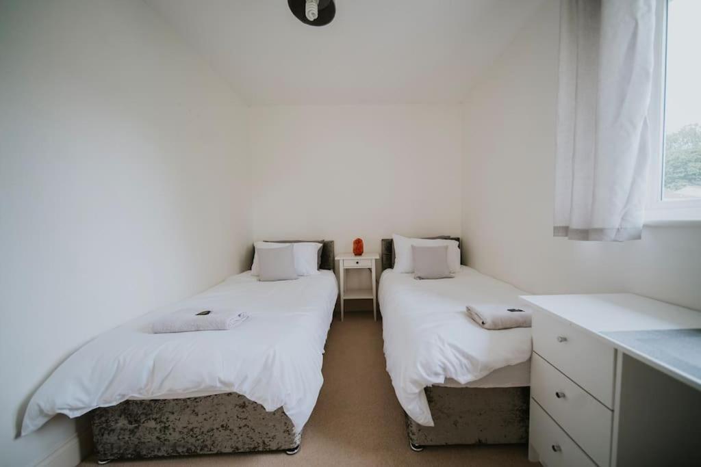 Linen Cottage- Parking, Leds, 4K Tvs, 5G Wifi And More! 巴斯 外观 照片